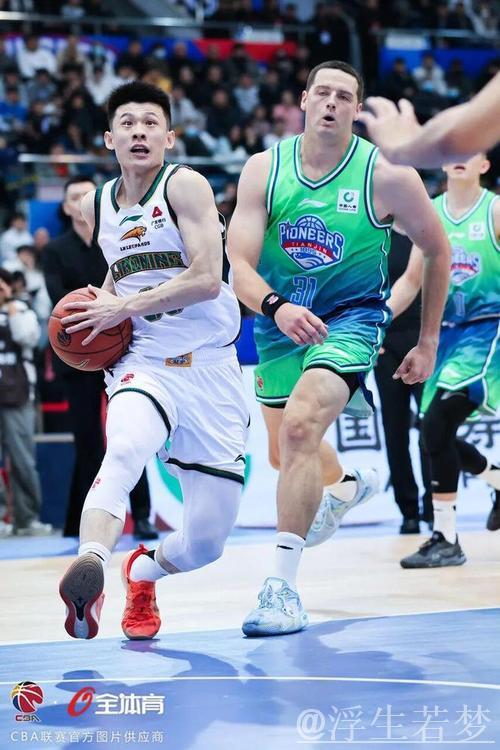 辽宁本钢客场告捷 五人得分均上双